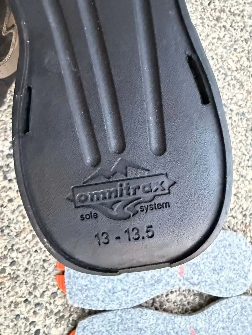 Korkers Midsized Wading Boots Men's Size 13 with OmniTrax Interchangeable Soles